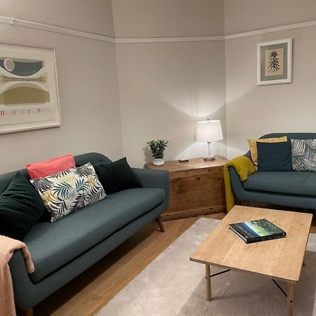 No 12 - Stylish & Homely 3 Bed With Parking Close To City Centre บาธ ภายนอก รูปภาพ