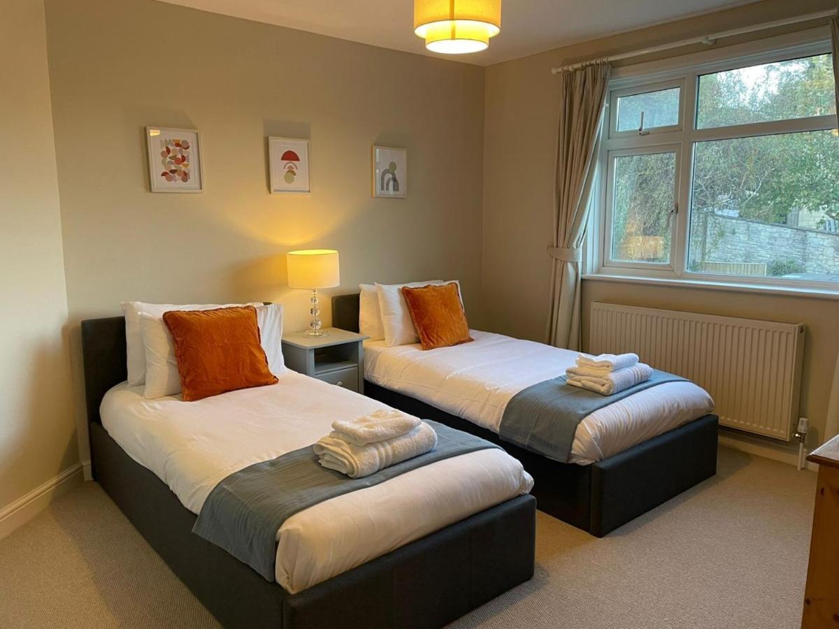 No 12 - Stylish & Homely 3 Bed With Parking Close To City Centre บาธ ภายนอก รูปภาพ